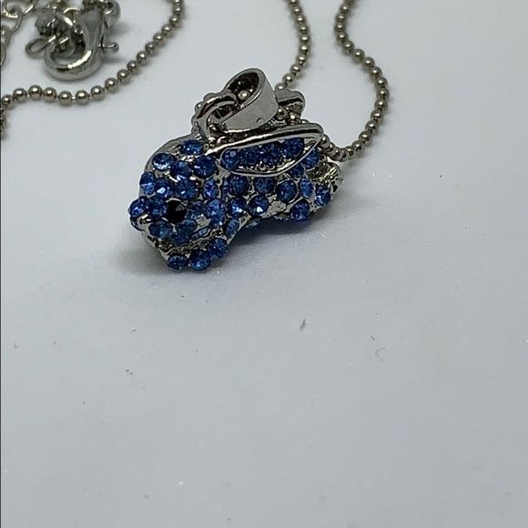Light blue crystal rabbit pendant and chain - Picture 1 of 8